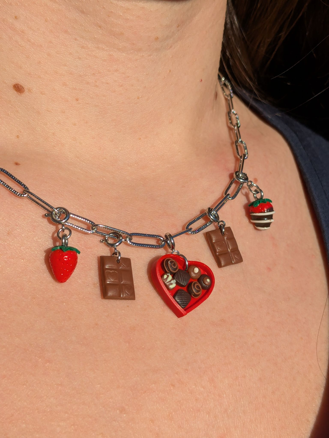 Collier Glow à personnaliser avec les charms