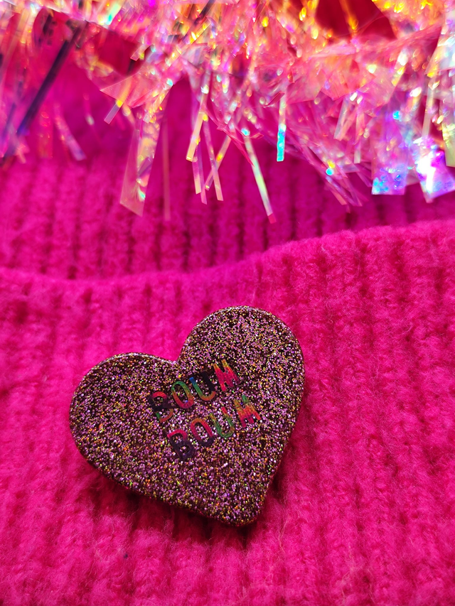Broche cœur à paillettes - message : BOUM BOUM