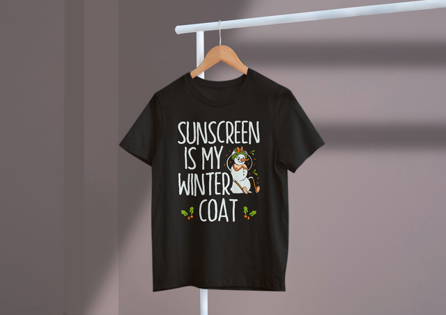 Sunscreen Is My Winter Coat Winter Getaway Sun Fun. Sonnencreme ist mein Wintermantel. Winterurlaub, Sonnenspaß
