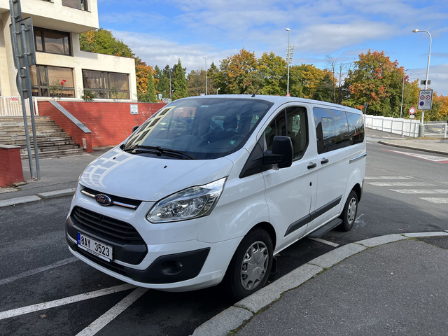 Трансфер от летище в Прага за 5 души 