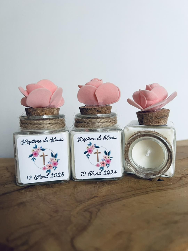 Pots en verre avec  bougie ou dragées ou vide  personnalisés avec couronne fleurs et croix !