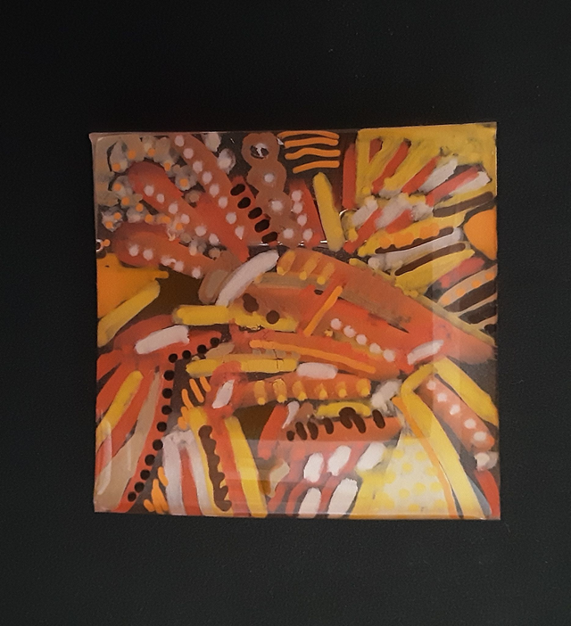 Broche  grand carré collection Petits points fond transparent camaïeu d’orange et de jaune