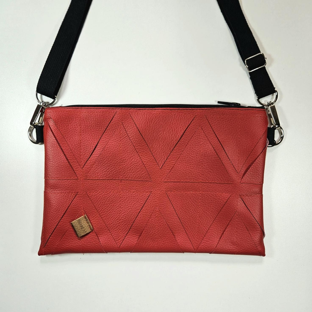 ABSTRACT RED clutch táska