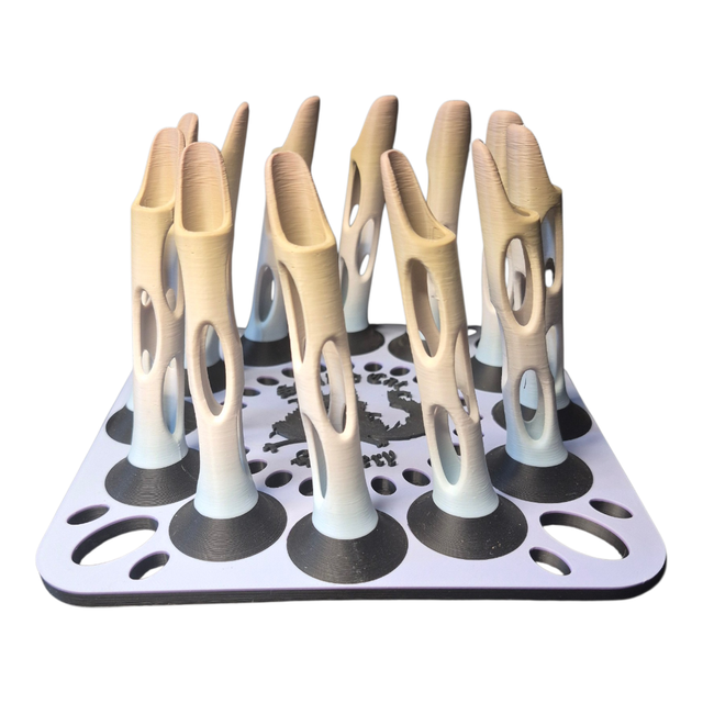 12 Arrow Fletching Stand/ Ground Quiver (Grey and Orange Tips and Black) 