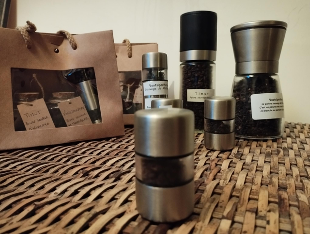 Noël Moulin A Poivre Tête Céramique 