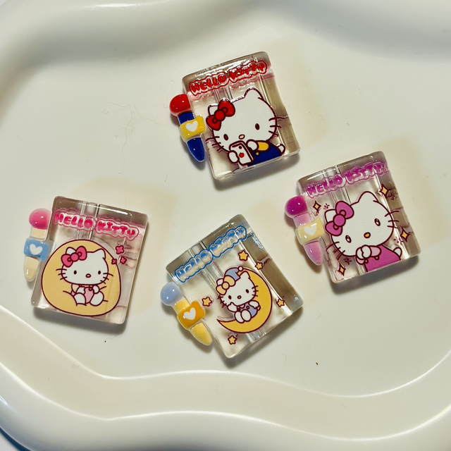 4 Hello Kitty book &amp; pen beads