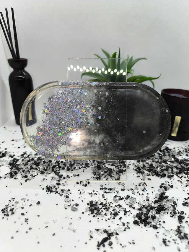 Plateau ovale noir et paillettes argentées holographique 