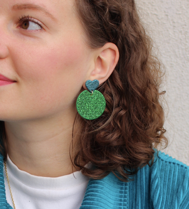 Kira • vert pailleté, bleu métallisé