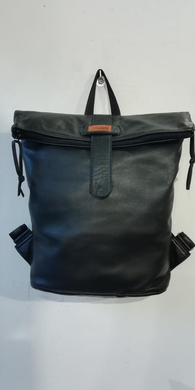 Rosa-zaino artigianale in pelle