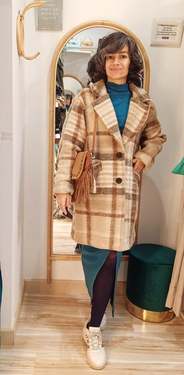 Abrigo lana cuadros beige