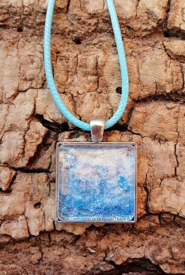 Collier KM01 Carré Mica Azur