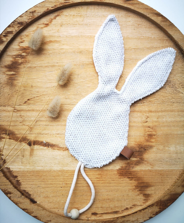 Attache tétine Lapin CREME
