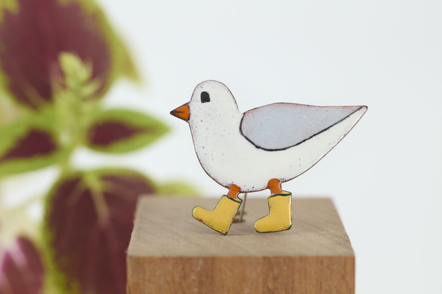 Broche de la Mouette en botte