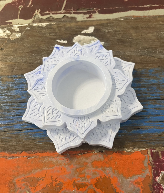 Porte bougie avec une bougie parfumée