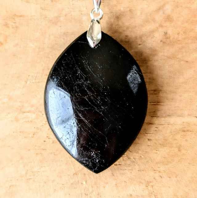 Pendentif "Séléné" Tourmaline noire AA