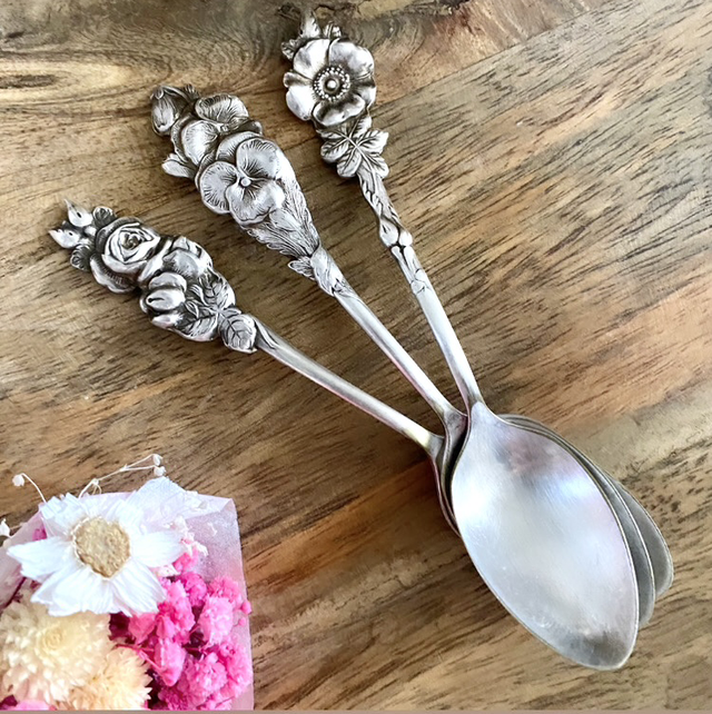 Cuillère fleurie rare REED&amp;BARTON