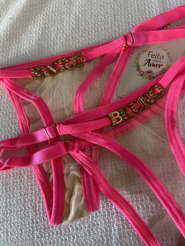 Braguitas personalizadas con letras doradas , con laterales regulables