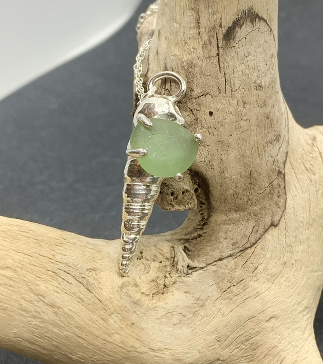 Handmade Green Seaglass Seashell Pendant 