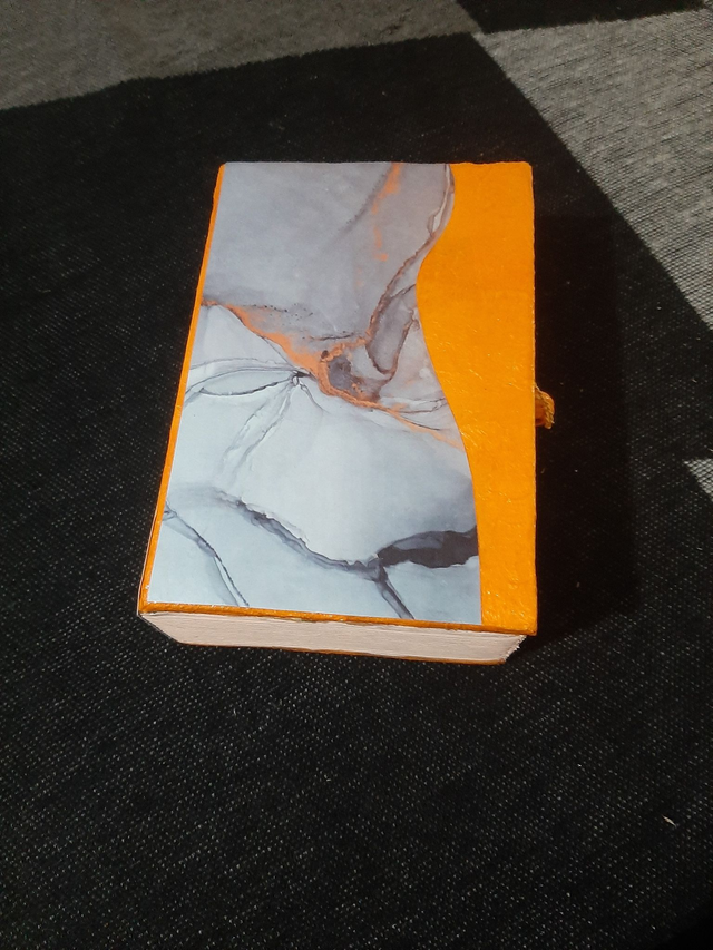 Boîte jaune orange décorative de angement  en forme de livre boîte à bijoux 		