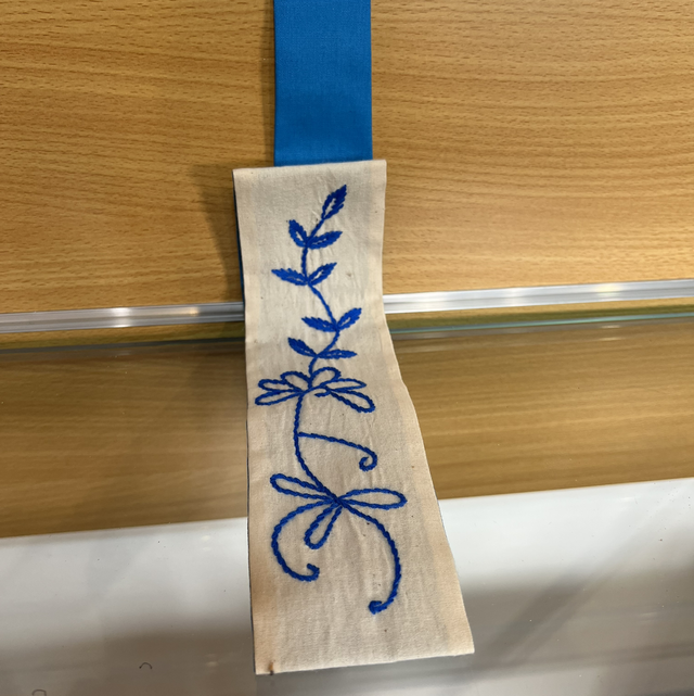 Turban - serre tete brodé à la main 