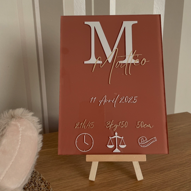 Panneau de naissance sur chevalet personnalisable 