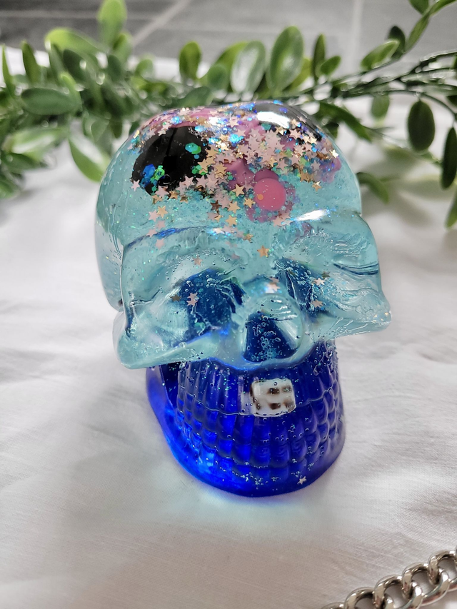 Skull Ornament - Large - Glitter Blue