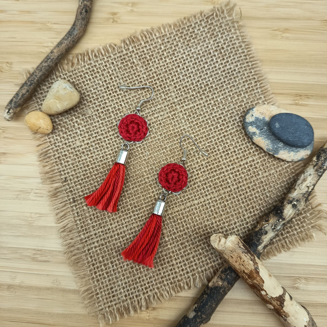 Parure rouge et argenté 2 - Boucles d'oreille rouges à pompon