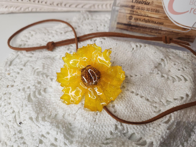 Collier Fleur jaune coreopsis resinée