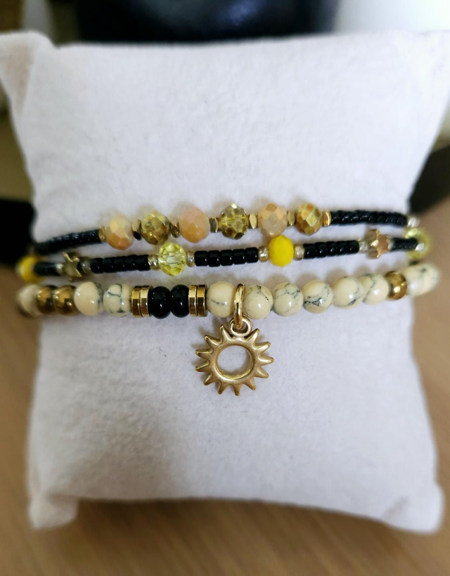 Bracelet triple rangs pendentif soleil 