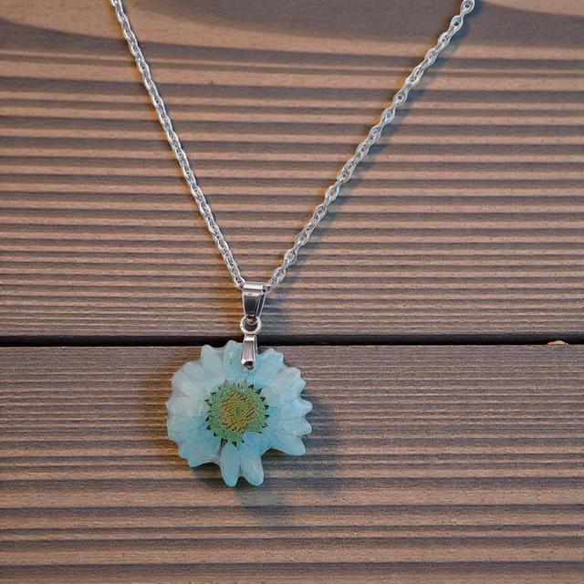 Colgante flor margarita azul 023