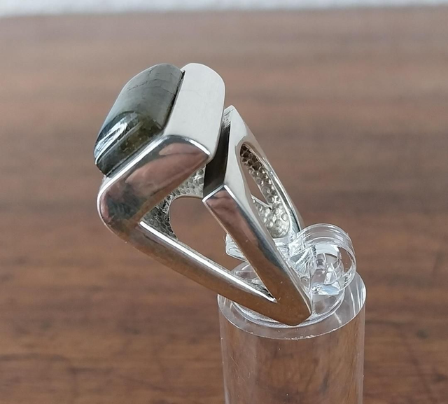 Bague en argent 925 et labradorite 