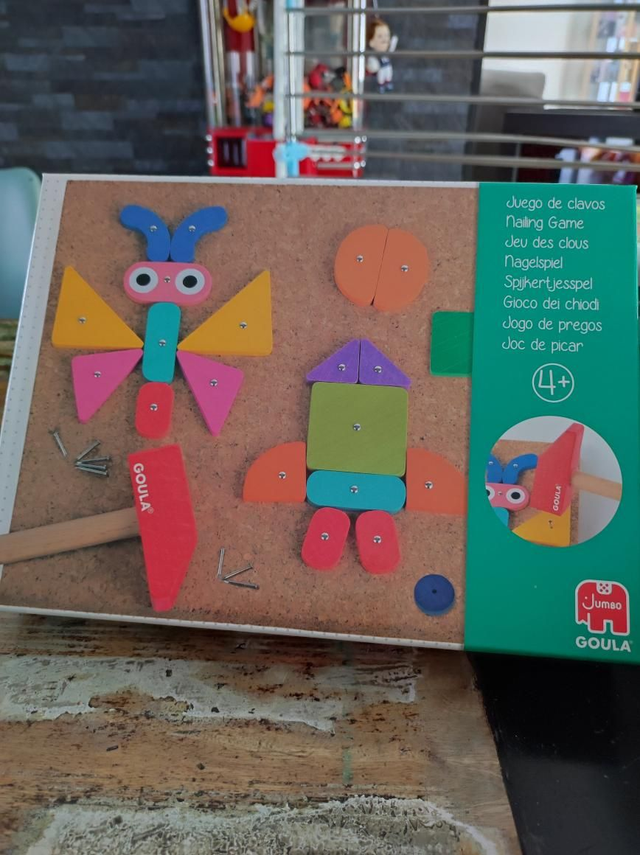 GOULA JEU DES CLOUS