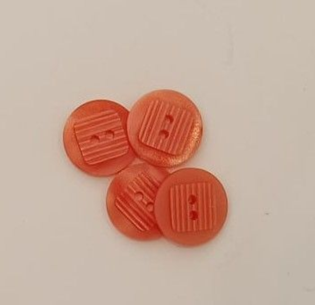 Knoop: Oranje met vierkant detail 14mm