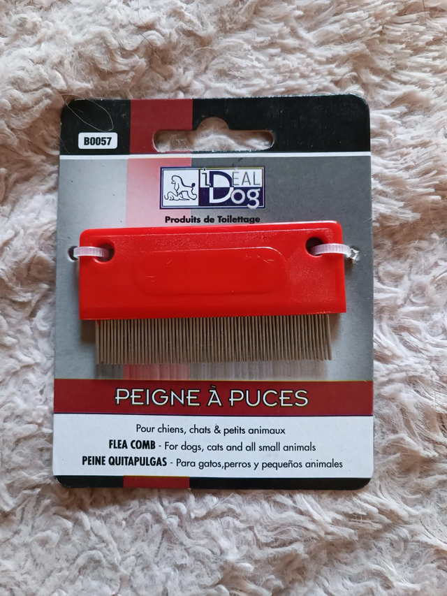 Peigne à puce