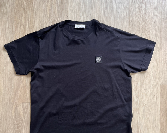 Stone island t shirt size XL NEW