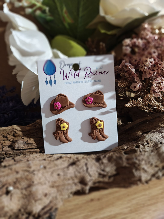 Wildflower cowgirl stud set