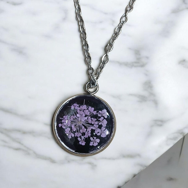 Colgante redondo lila C004