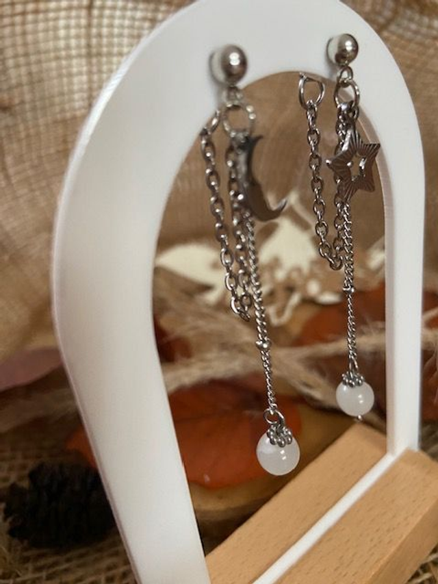 Boucles d’oreilles pendantes "Souffle naturel" – Étoile et Lune – Collection Harmonie Intérieure