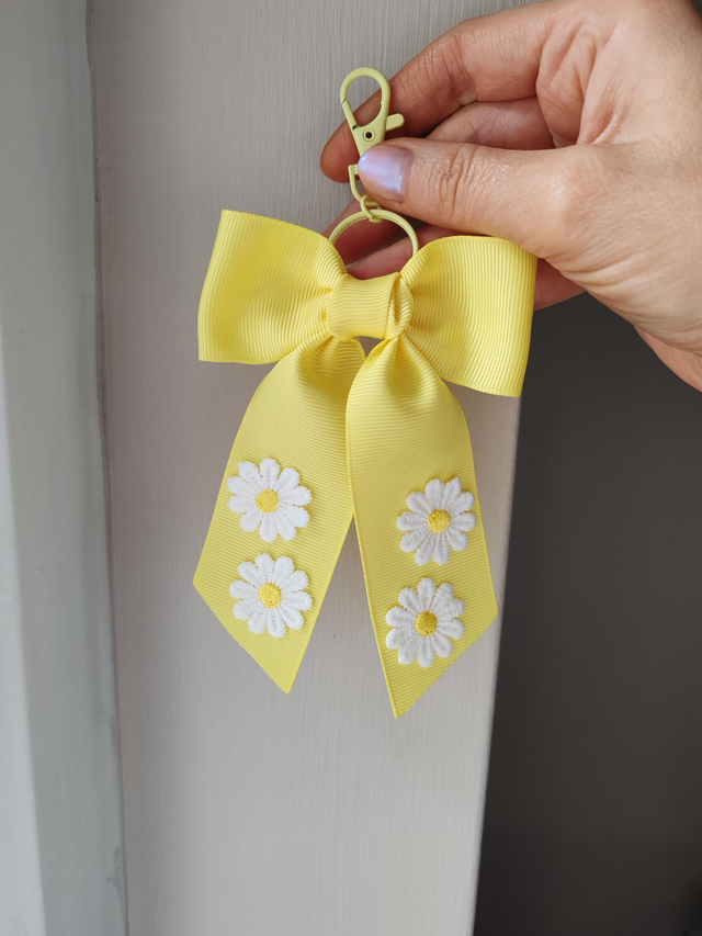 Yellow daisy bow keychain/bag charm 