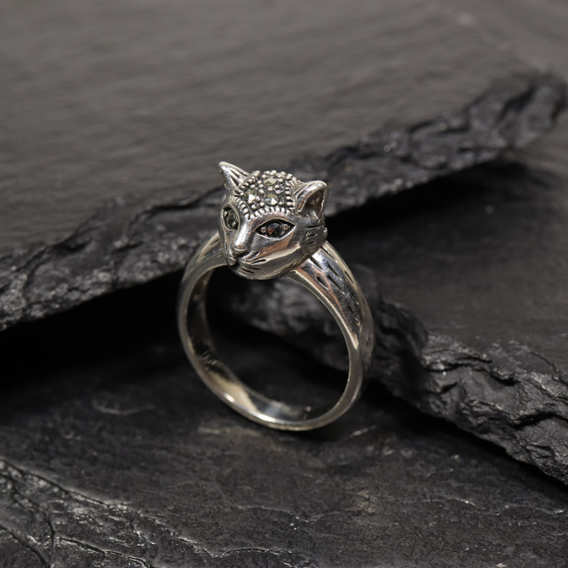 Vintage Sterling Silver 925 Cute Animal Kitty Cat With Marcasite Gemstone Design Ring Size P - 7 1/2