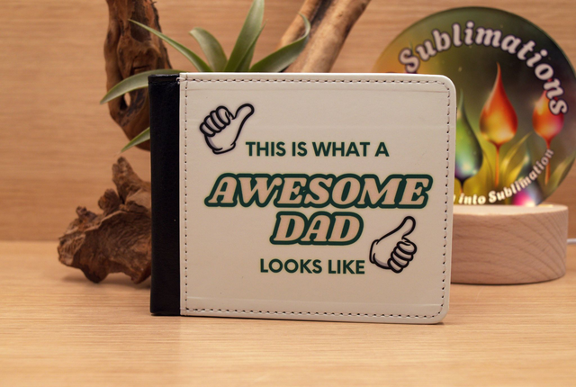  “This Is What A Awesome Dad Looks Like” Faux Leather Wallet – Personalised Gift for Father’s Day &amp; Birthdays