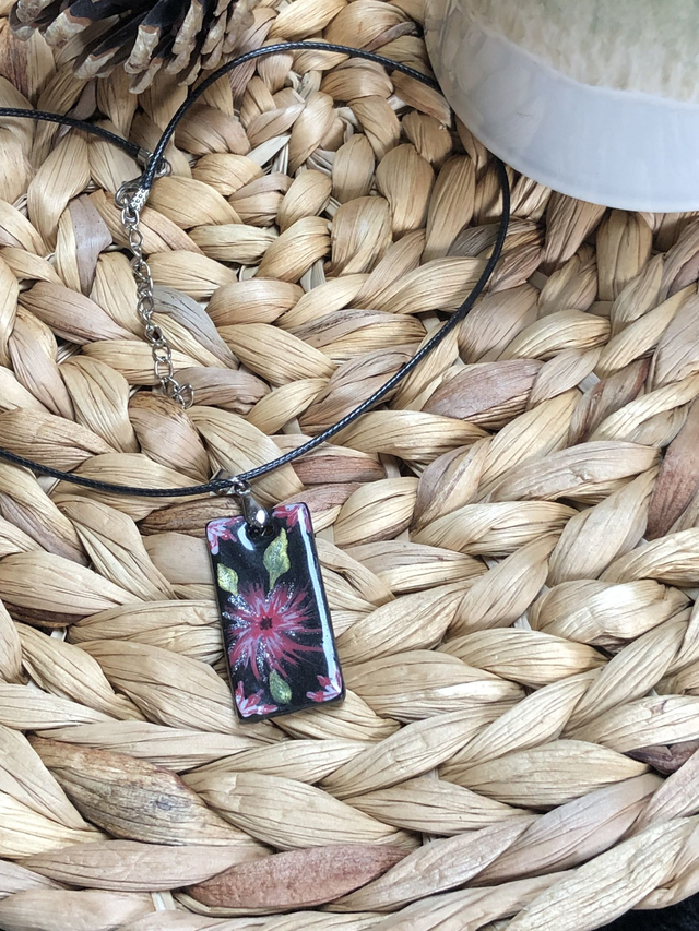 Collier Alison - motifs floraux peints à la main