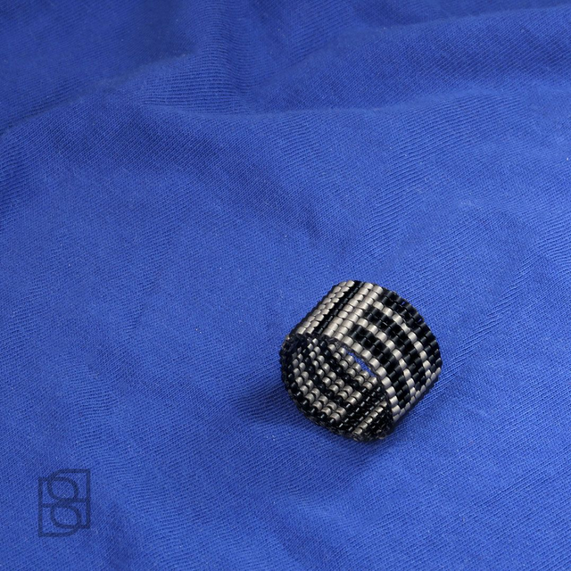 BOLD ALTERNATING LINES  ring 