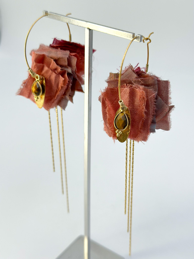 Boucles d&#039;oreilles &quot;Frou-frous&quot; brique délavée, grand modèle