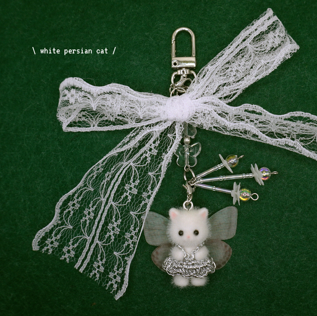 Sylvanian Families silver fairy charm (persian cat)