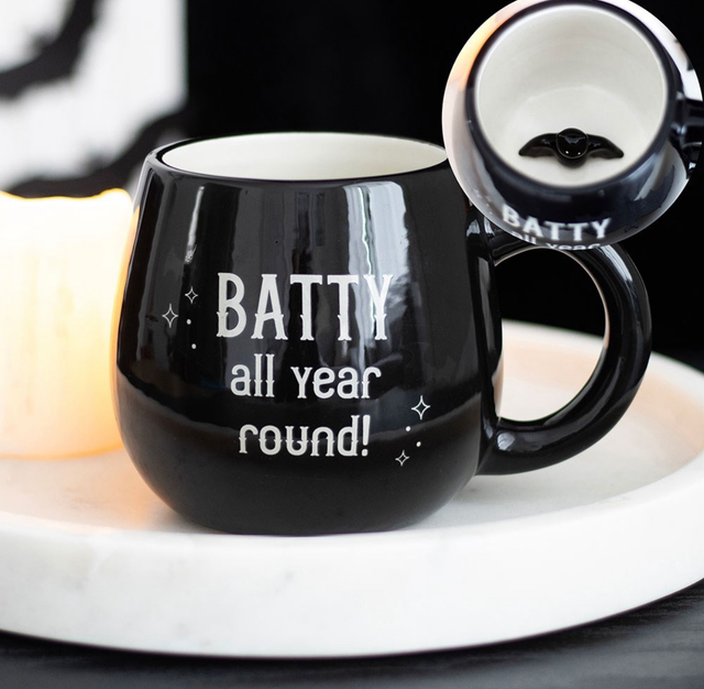 Batty all year round - peekaboo mug 