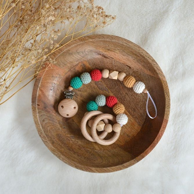 Hochet et/ou attache tétine vert/rouge/moutarde