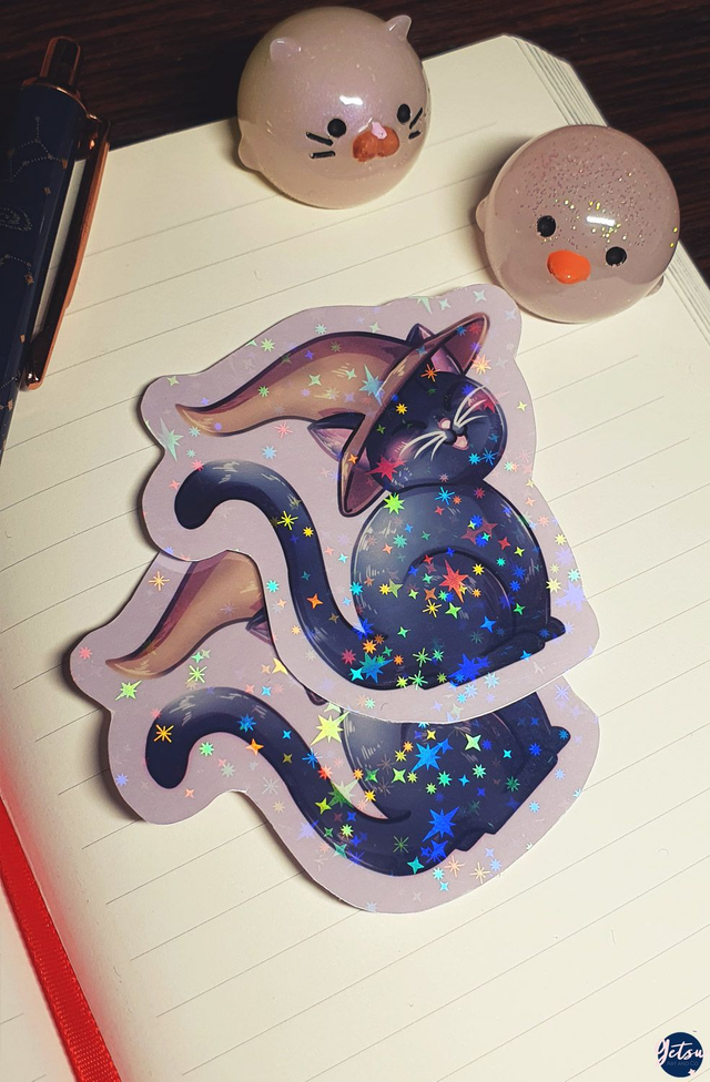 Grand sticker chat sorcier holographique