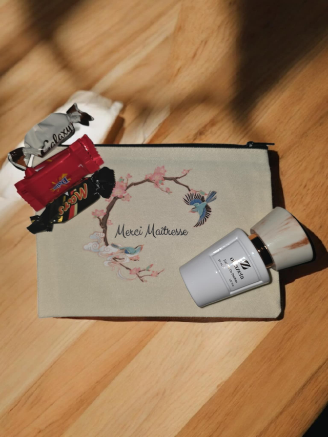 Trousse Parfumée et Gourmade " Merci Maitresse 4 "