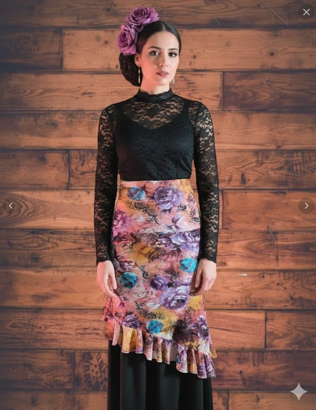 039 Taille M Surjupe velours ras brillant 